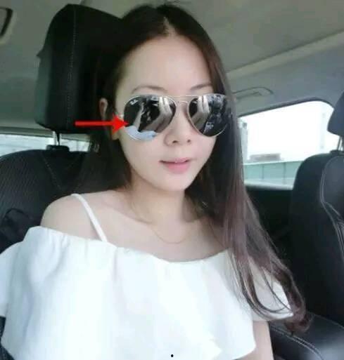 吃瓜眼镜妹子,吃瓜眼镜妹子的趣味生活点滴