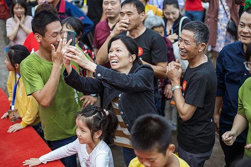 民中中学吃瓜,吃瓜群众眼中的校园生活剪影